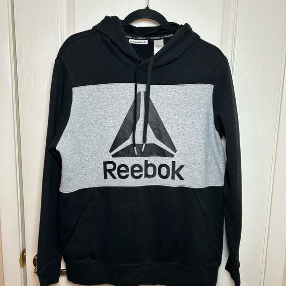 Reebok Black and Gray Hooded Sweater with Logo Size Medium - Picture 1 of 7
